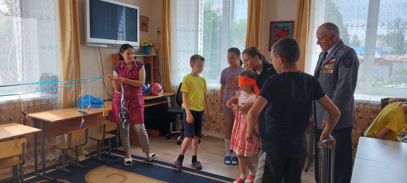 Калтасинские полицейские посетили ребят в социальном приюте